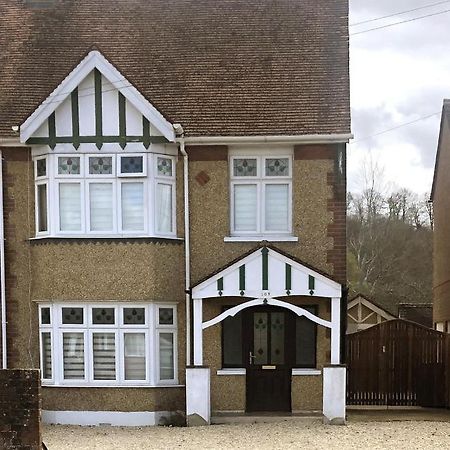 Вилла Residential 3 Bed House Harnham Солсбери Экстерьер фото